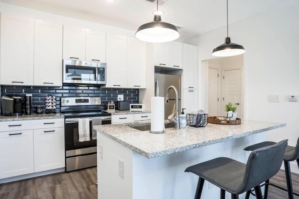 Swanky Atlanta Apartment Exterior foto
